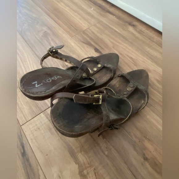 Wood Heels - Picture 4 of 11